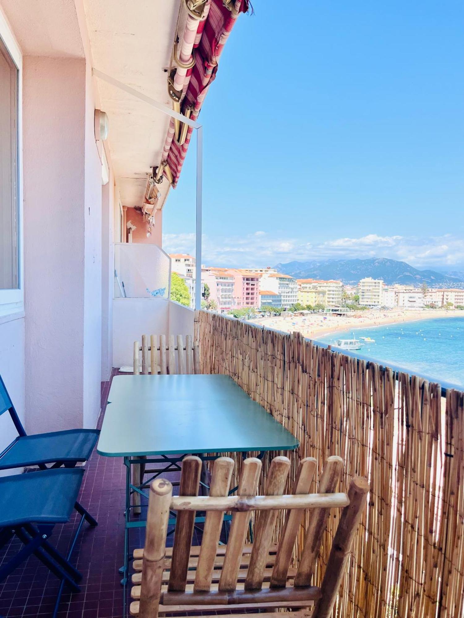 Front De Mer Beau T3 Climatise Balcon Parking Ajaccio Ajaccio  Extérieur photo