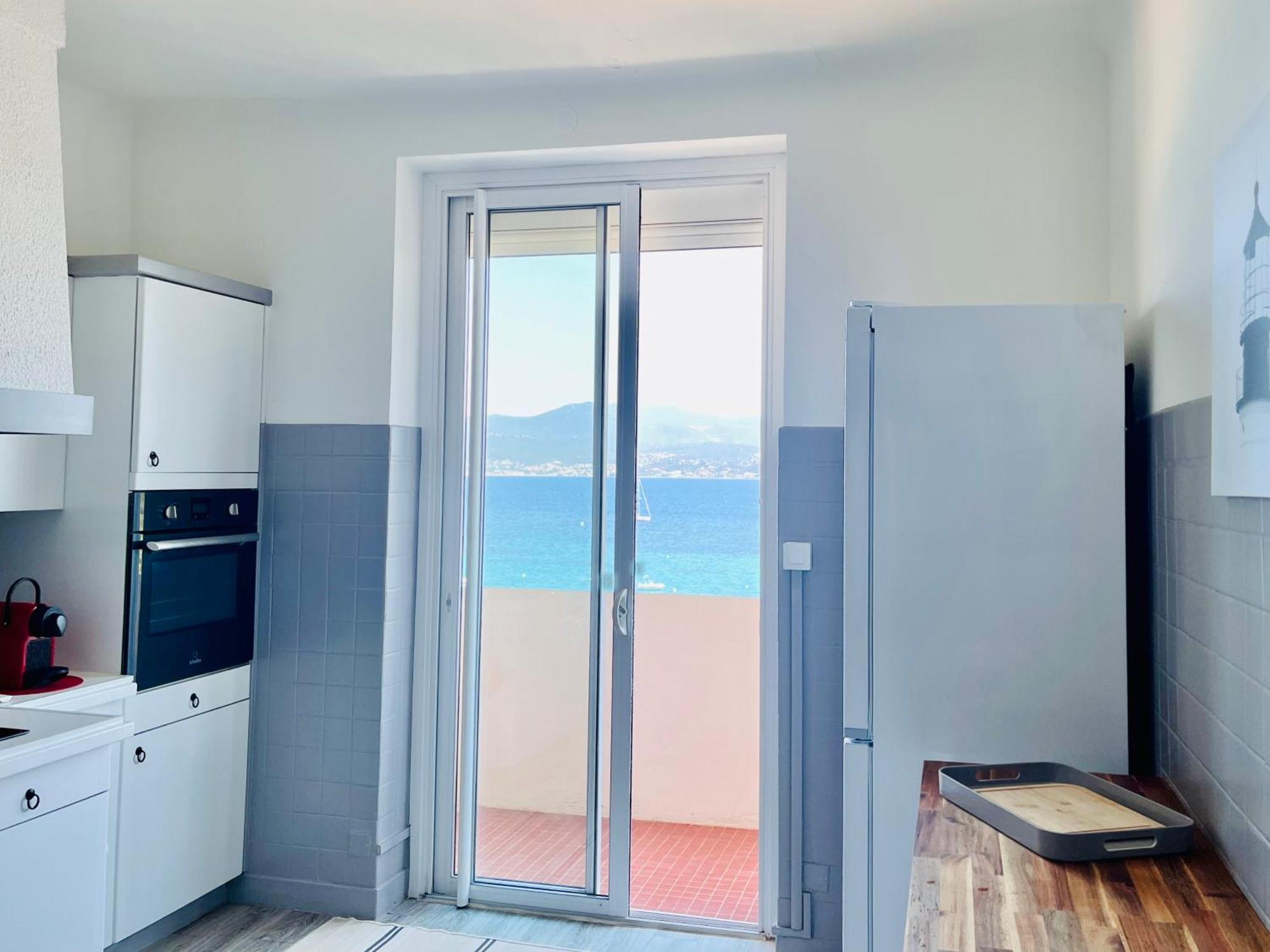 Front De Mer Beau T3 Climatise Balcon Parking Ajaccio Ajaccio  Extérieur photo